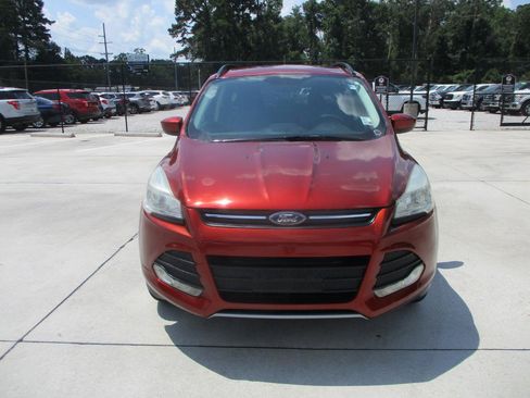 Used 2015 Ford Escape SE w/ Equipment Group 201A AWD/4WD image 3