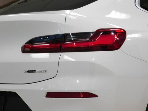 Used 2023 BMW X4 xDrive30i image 86