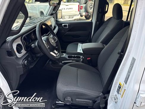 New 2025 Jeep Wrangler Sahara image 9