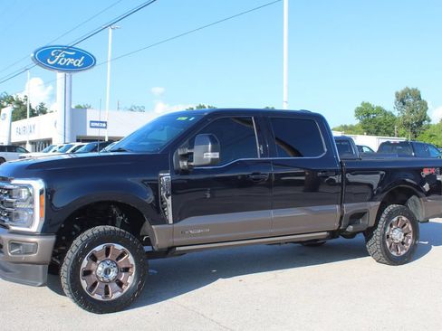 Used 2023 Ford F250 King Ranch AWD/4WD image 4