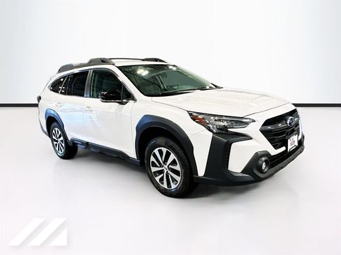 Used 2025 Subaru Outback Premium w/ Popular Package #1A AWD/4WD image 3
