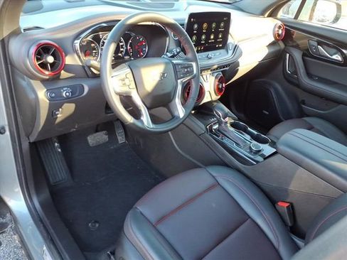 Used 2024 Chevrolet Blazer RS w/ Enhanced Convenience Package image 3