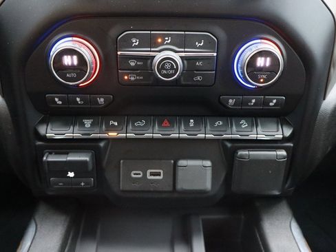 Used 2023 Chevrolet Silverado 3500 High Country w/ Z71 Off-Road Package image 11