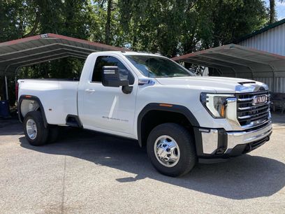 Used 2024 GMC Sierra 3500 SLE w/ SLE Convenience Package