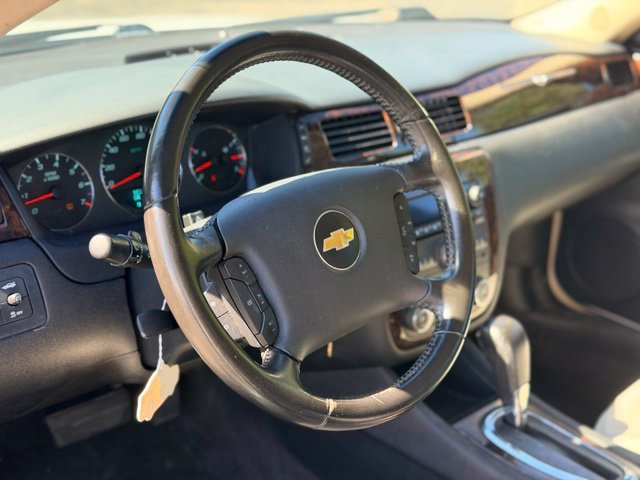 Used 2012 Chevrolet Impala LT FWD image 7