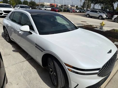 Used 2024 Genesis G90 3.5T AWD/4WD image 4