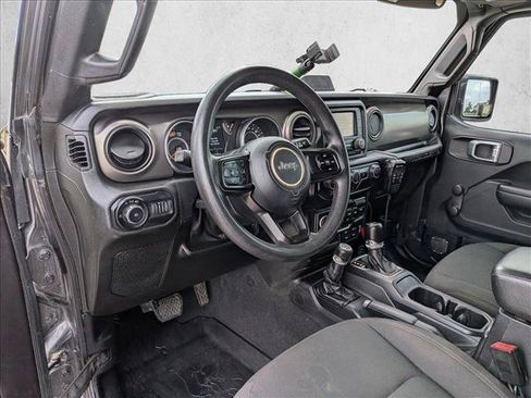 Used 2018 Jeep Wrangler Unlimited Sport AWD/4WD image 10