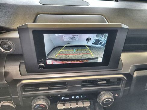 Certified 2025 Toyota 4Runner SR5 AWD/4WD image 17
