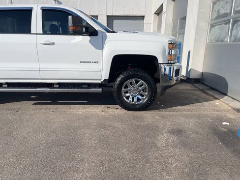 Used 2018 Chevrolet Silverado 2500 LT w/ LT Fleet Convenience Package image 9