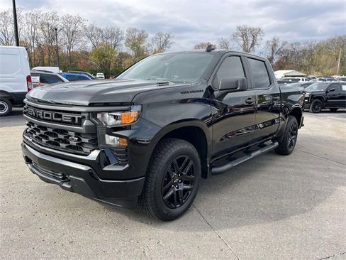 Used 2025 Chevrolet Silverado 1500 Custom w/ Turbomax Blackout Package image 7