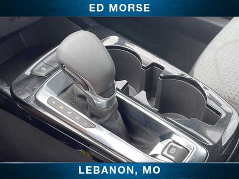 Certified 2025 Chevrolet Trax LT w/ LT Convenience Package FWD image 15