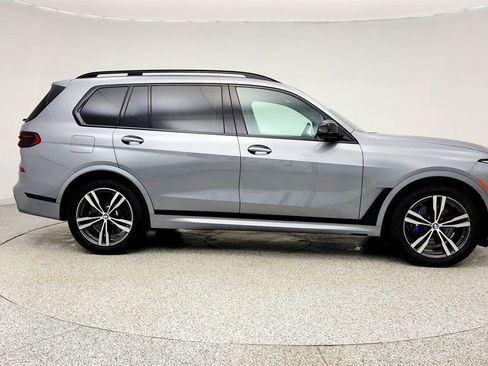 Used 2025 BMW X7 M60i AWD/4WD image 4