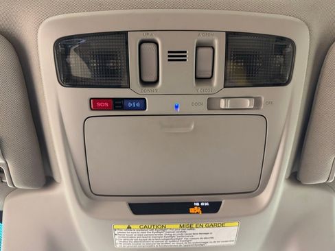 Used 2017 Subaru Outback 3.6R Touring image 45