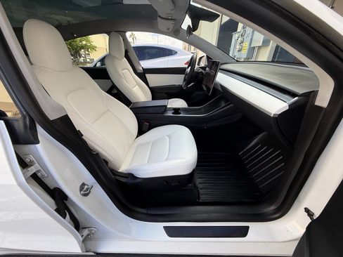 Used 2020 Tesla Model Y Long Range AWD/4WD image 20