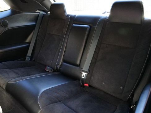 Used 2015 Dodge Challenger SRT Hellcat image 28