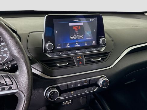 Used 2021 Nissan Altima 2.5 SV image 18