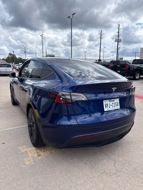 Used 2024 Tesla Model Y Long Range RWD image 8
