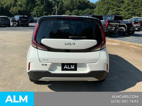 Used 2025 Kia Soul LX w/ LX Technology Package FWD image 4