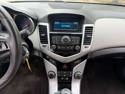 Used 2016 Chevrolet Cruze LS image 24