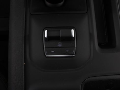 New 2026 GMC Sierra 1500 AT4 w/ AT4 Premium Package AWD/4WD image 9
