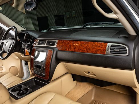 Used 2007 Chevrolet Silverado 1500 LTZ w/ Safety Package image 17