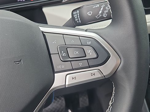 New 2025 Volkswagen Taos S image 14