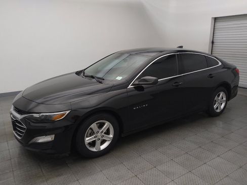 Used 2024 Chevrolet Malibu LS image 2