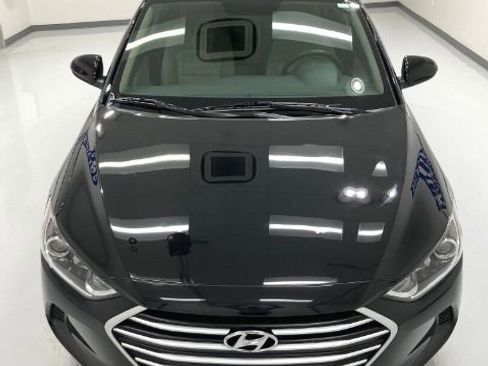 Used 2018 Hyundai Elantra SEL image 10