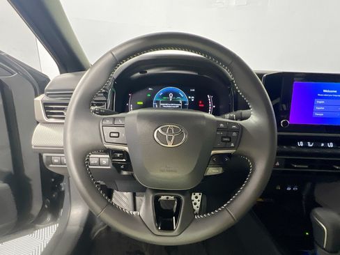 Used 2026 Toyota Camry SE w/ Convenience Package FWD image 17