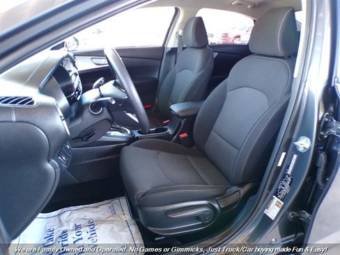 Used 2024 Kia Forte LXS FWD image 15