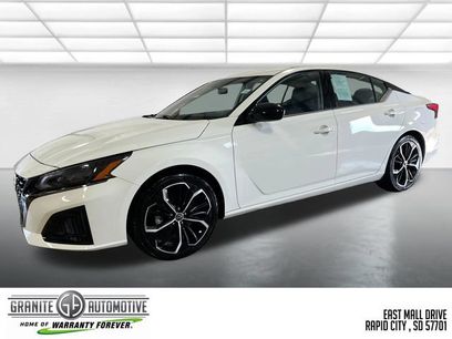 Used 2024 Nissan Altima 2.5 SR