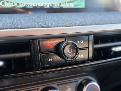 Used 2025 Nissan Kicks SV w/ Illumination Package image 30