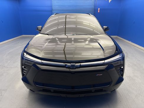 Used 2024 Chevrolet Blazer EV RS AWD/4WD image 3