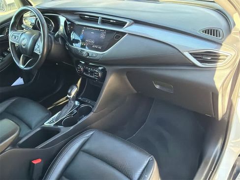 Used 2022 Buick Encore GX Essence image 13
