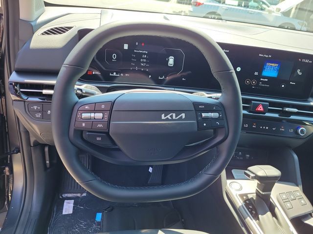 New 2026 Kia Sportage SX FWD image 16
