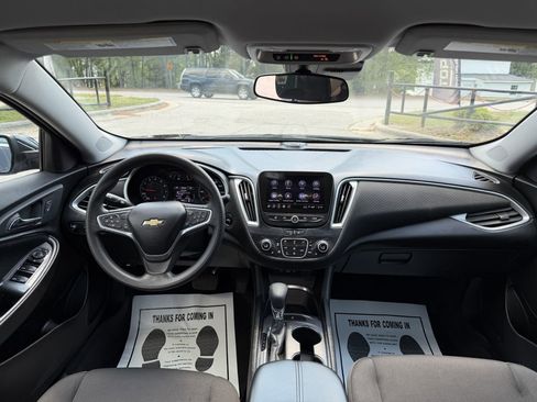 Used 2023 Chevrolet Malibu LT FWD image 10