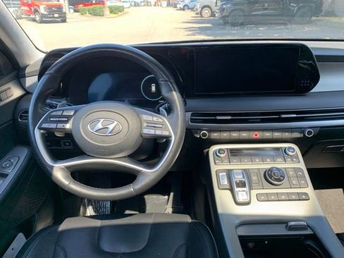 Certified 2024 Hyundai Palisade SEL image 21