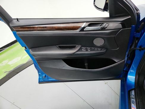 Used 2018 BMW X4 M40i AWD/4WD image 25