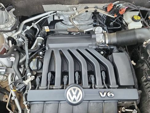 Used 2019 Volkswagen Atlas S w/ Towing Package AWD/4WD image 14