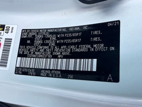 Used 2021 Toyota Sienna XLE image 41