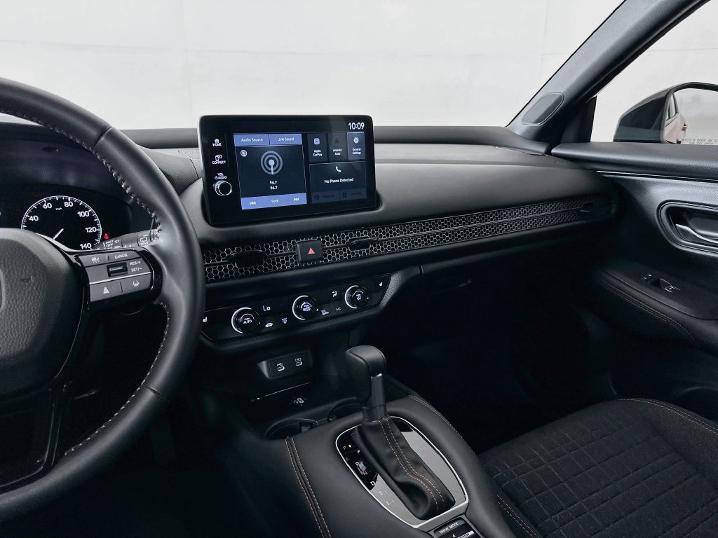 Certified 2027 Honda HR-V Sport image 22