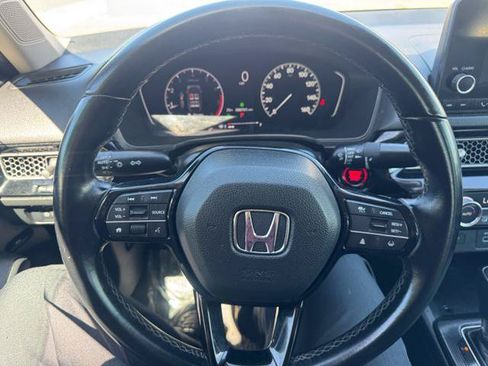 Used 2022 Honda Civic EX image 16