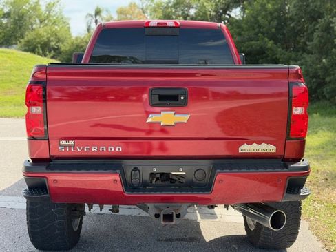 Used 2018 Chevrolet Silverado 2500 High Country w/ Duramax Plus Package image 4