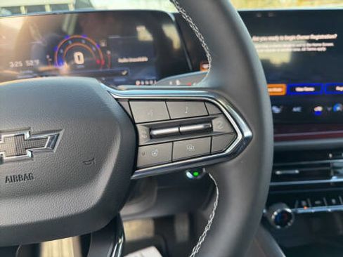 New 2026 Chevrolet Traverse Z71 w/ Driver Confidence Package image 23