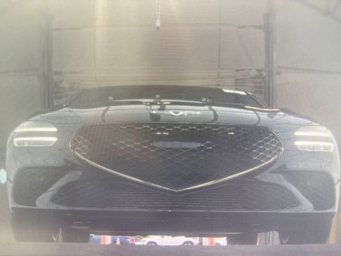 Used 2023 Genesis G70 3.3T w/ Sport Advanced Package image 7