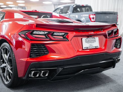 Used 2023 Chevrolet Corvette Stingray Premium Conv w/ Battery Protection Package RWD image 5