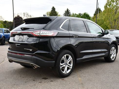 Used 2018 Ford Edge Titanium w/ Equipment Group 302A AWD/4WD image 6
