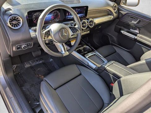 New 2026 Mercedes-Benz GLB 250 image 3