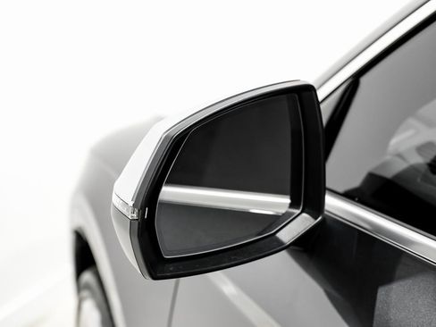 Used 2022 Audi SQ5 Prestige image 36