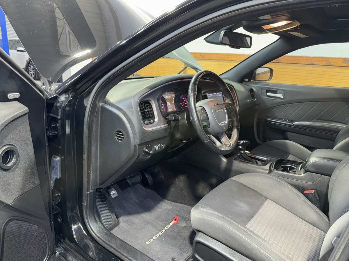Used 2019 Dodge Charger R/T w/ Driver Confidence Group RWD image 15